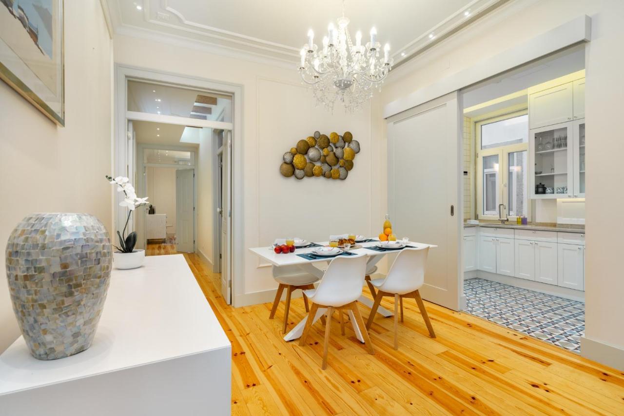 Whome Luxury Stay In Prime Location W/ Ac, Lift & Private Patio Лісабон Екстер'єр фото