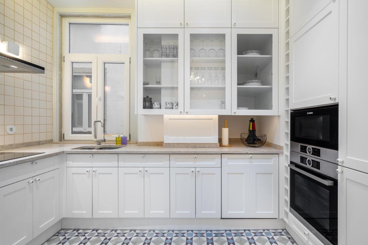 Whome Luxury Stay In Prime Location W/ Ac, Lift & Private Patio Лісабон Екстер'єр фото